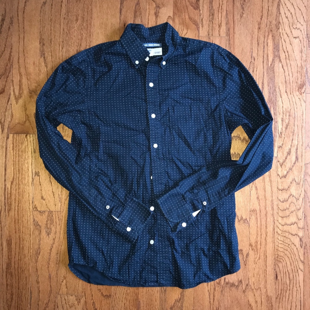 Old Navy Men's Polka Dot Button Down Shirt | sz S